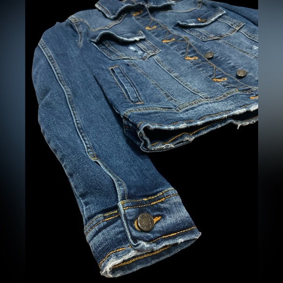 Zara Distressed Denim Jacket for Women - Picture 5 of 11